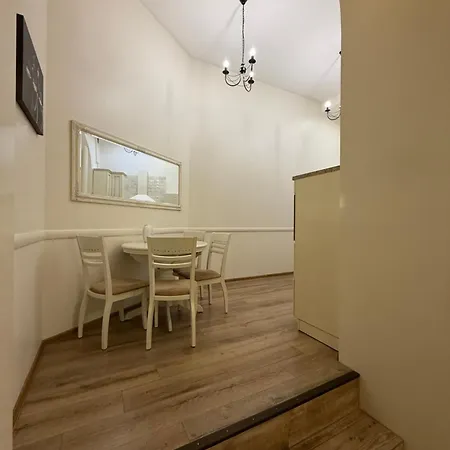 Family Apartment *